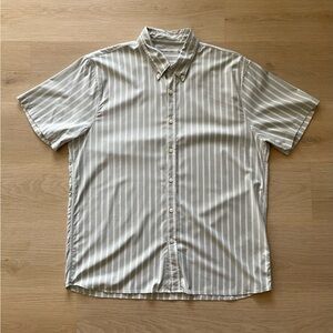 Abercrombie & Fitch Performance Button-Up Shirt